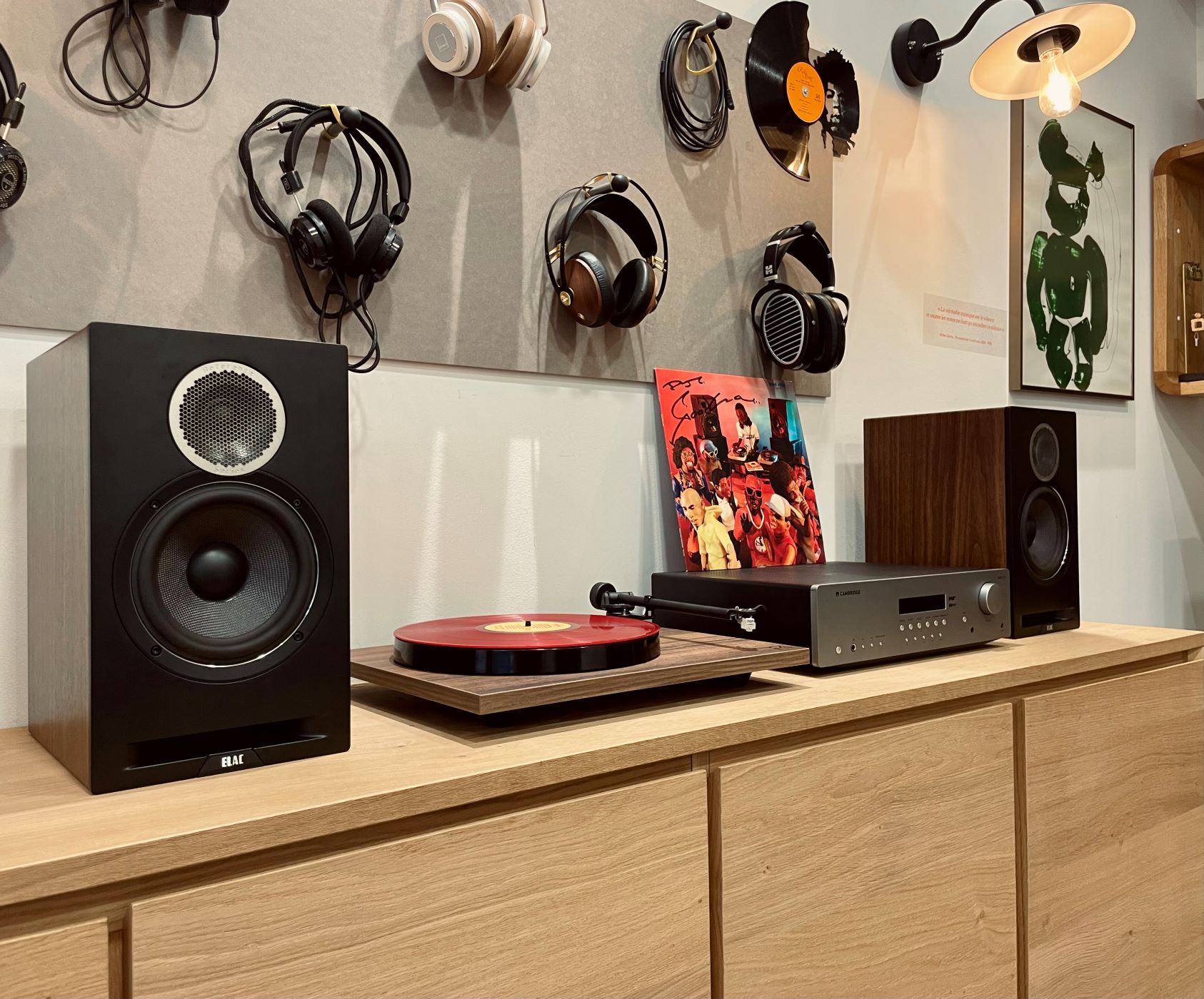 elac dbr62 cambridge axR100d